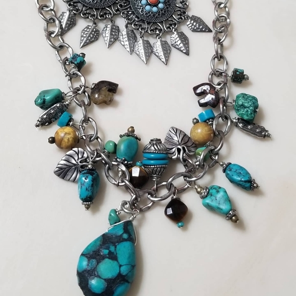 Meet your Posher, Jasmine🦊🌻🍄🥧🍁🍂🐿🦔🦝📚🕯☕🥾👩🏽🌾 - Picture 13 of 16